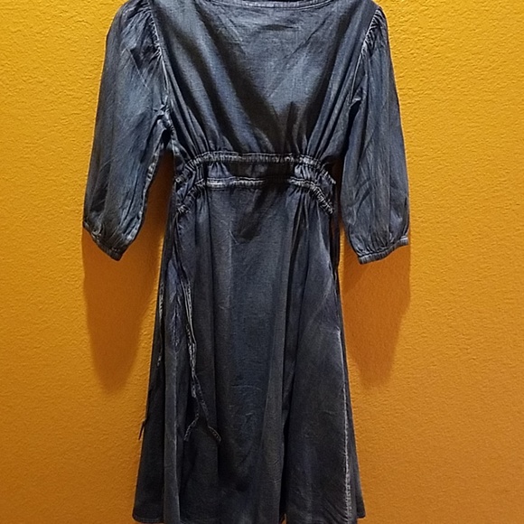 Pebble Cove Denim Dress - Picture 8 of 8
